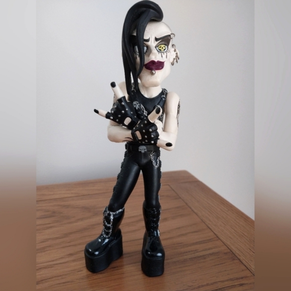 Bleeding Edge Goth "Wormwood" 2003, series 1, variant 7" figurine